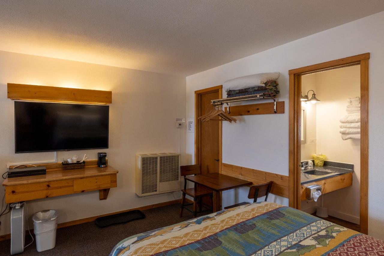 Elk Horn Lodge Cooke City Esterno foto