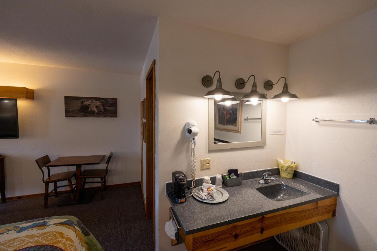 Elk Horn Lodge Cooke City Esterno foto